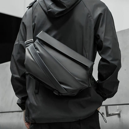 Maya | Small, light and always at hand — Leather Sling Bag