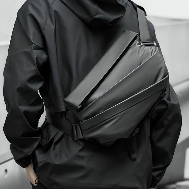 Maya | Small, light and always at hand — Leather Sling Bag