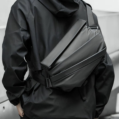 Maya | Small, light and always at hand — Leather Sling Bag