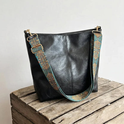 Chelsey | Spacious and organised — Leather Work Bag with compartments