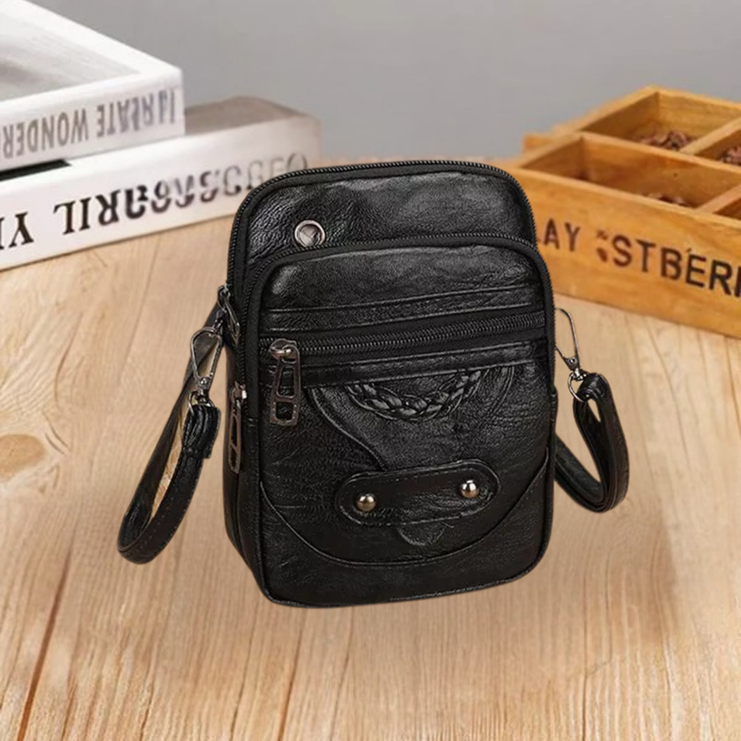 Vellana | Timeless and trusted — Vintage Leather Shoulder Bag