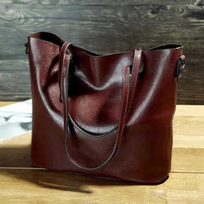 Nicole | Wear it all day — Leather Shoulder Bag