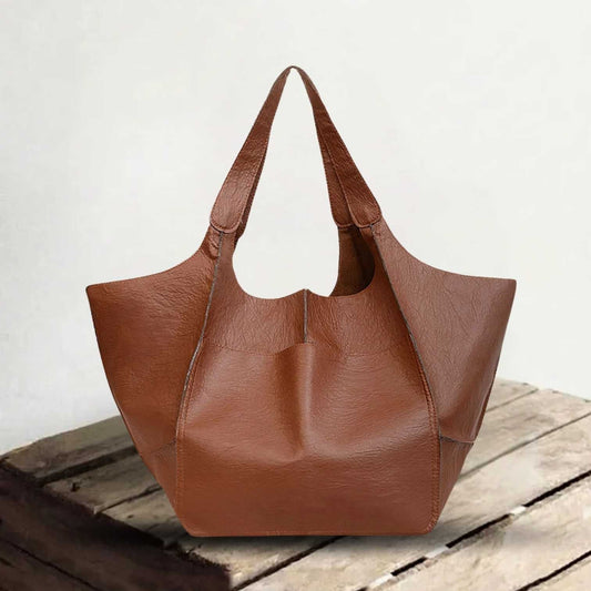 Laura | Everything with you, nothing too heavy — Spacious Leather Bag