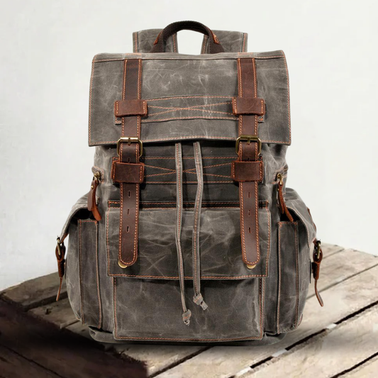 Brian | Canvas backpack with lots of space