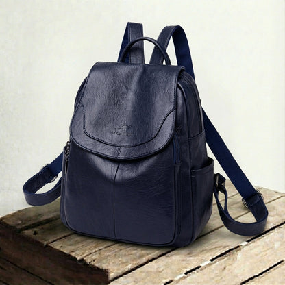 Luna | Both hands free — Leather Backpack for Everyday Use