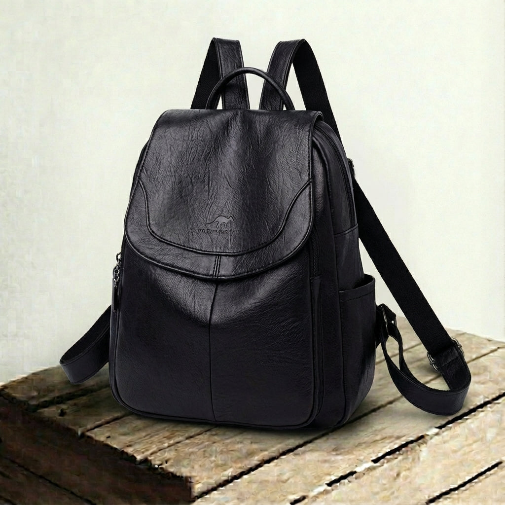 Luna | Both hands free — Leather Backpack for Everyday Use