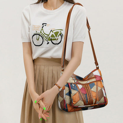 Clara | Everything at hand — Compact Leather Shoulder Bag