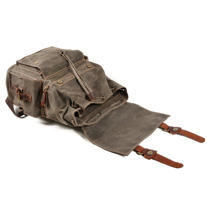 Brian | Canvas backpack with lots of space