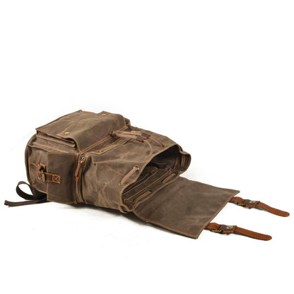 Brian | Canvas backpack with lots of space